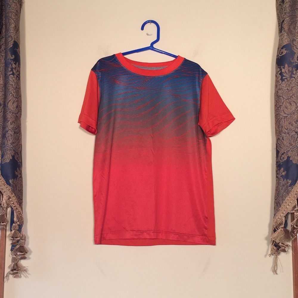 Nike S Kids Dri-Fit shirt. Orange/blue